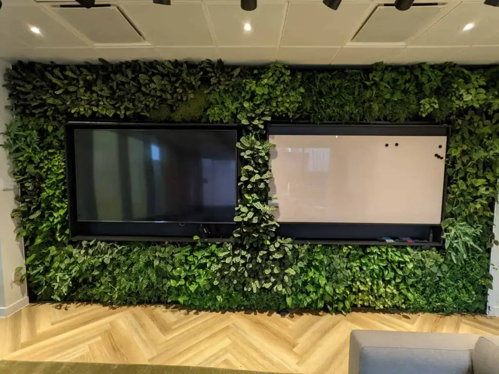Auto Trader Manchester HYVERT living wall within meeting room
