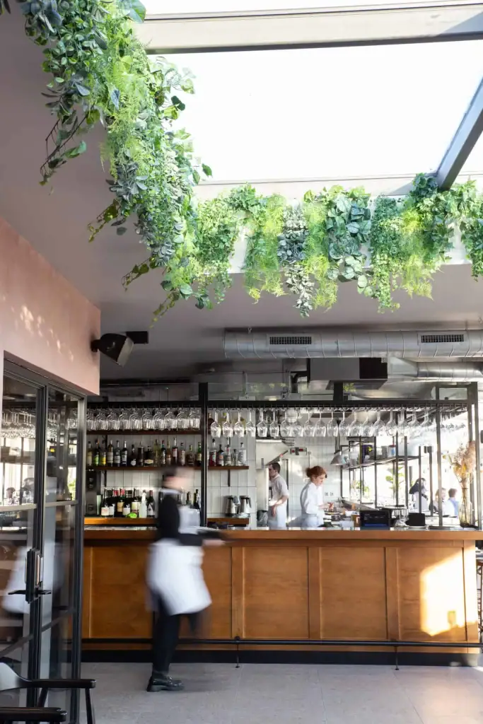 Climat, Blackfriars House, live, high level green plant display