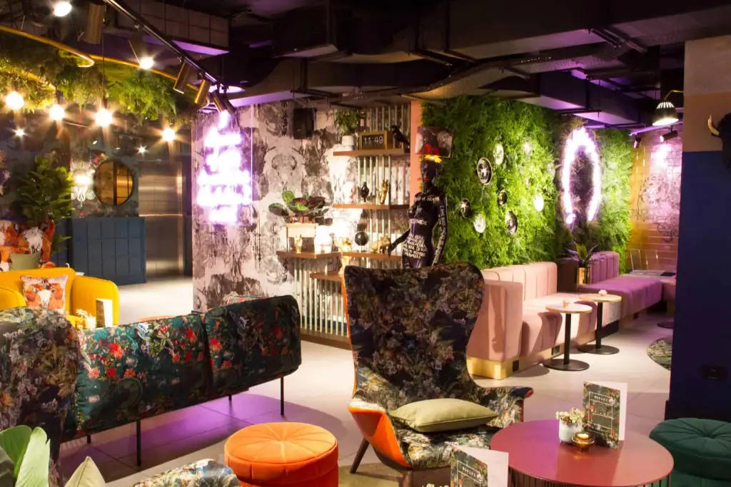 Artificial living wall in Qbic Hotel