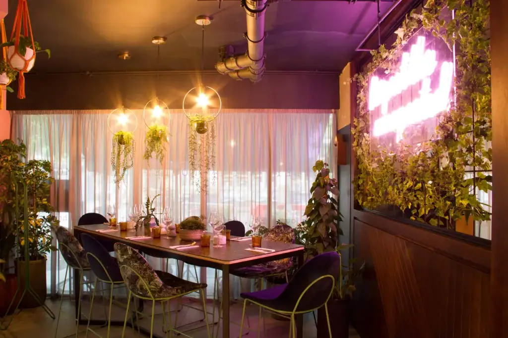 Qbic Hotel replica plants and living wall in dining room