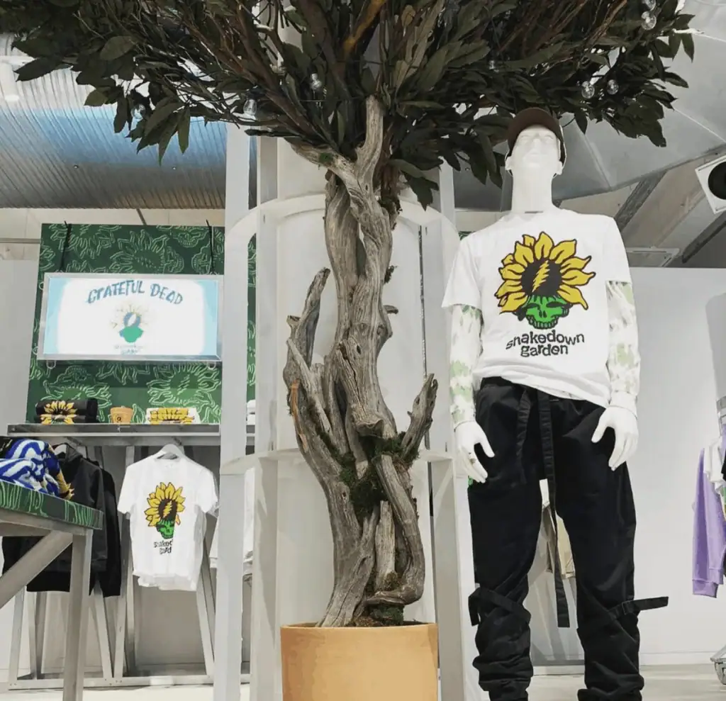 Real Ghostwood tree trunk as part of the bespoke visual merchandising planting scheme for Selfridges