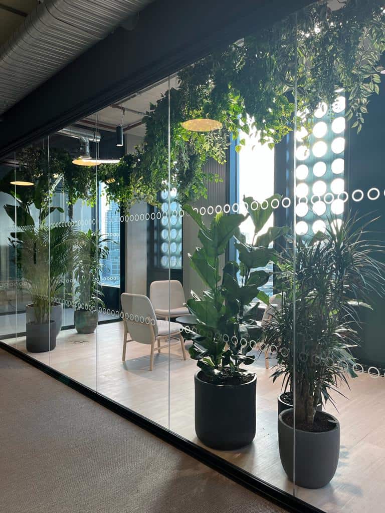 Freestanding live plant pots for Brainlabs, London