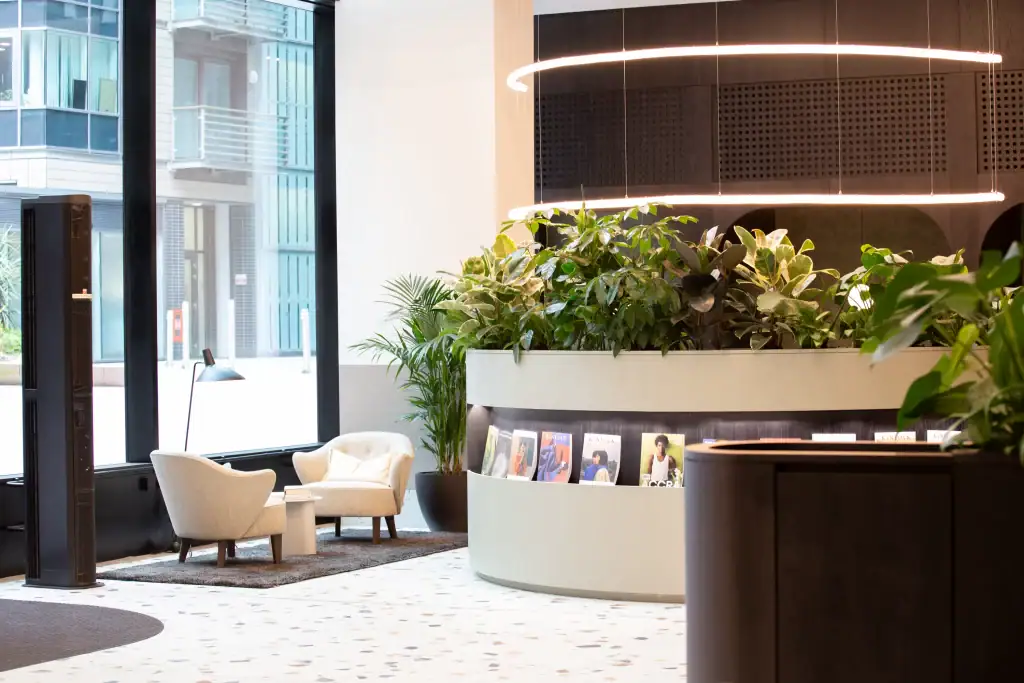 5 St Paul's Square bespoke design of live plants by I Want Plants
