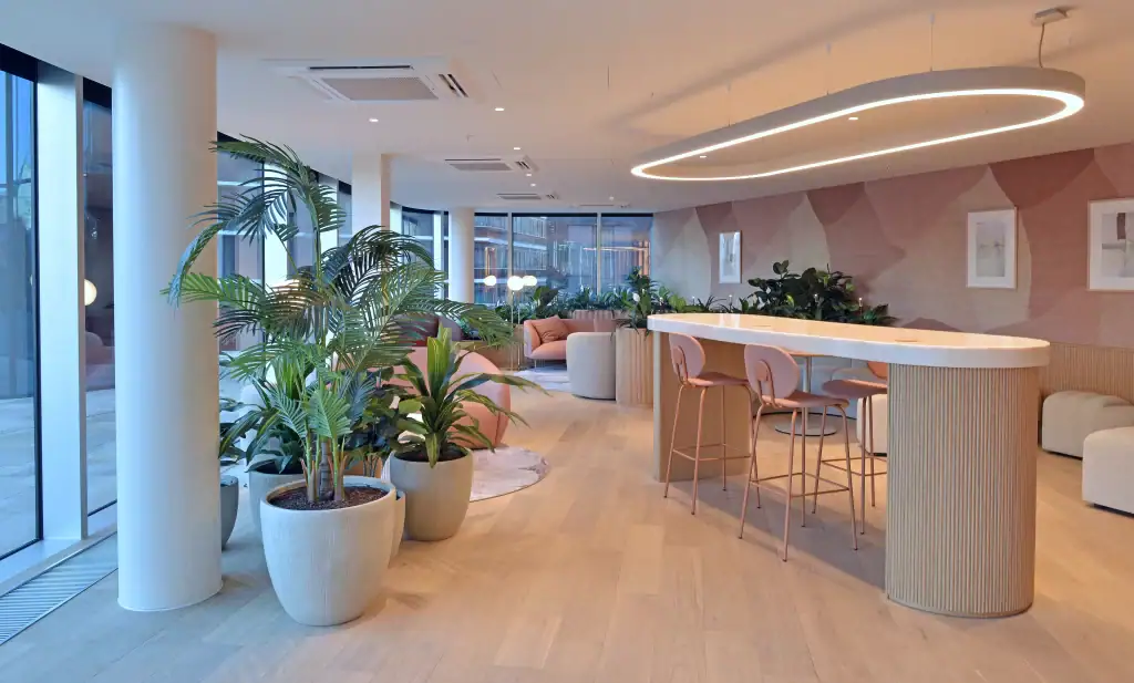 live plant displays at 101 embankment by i want plants