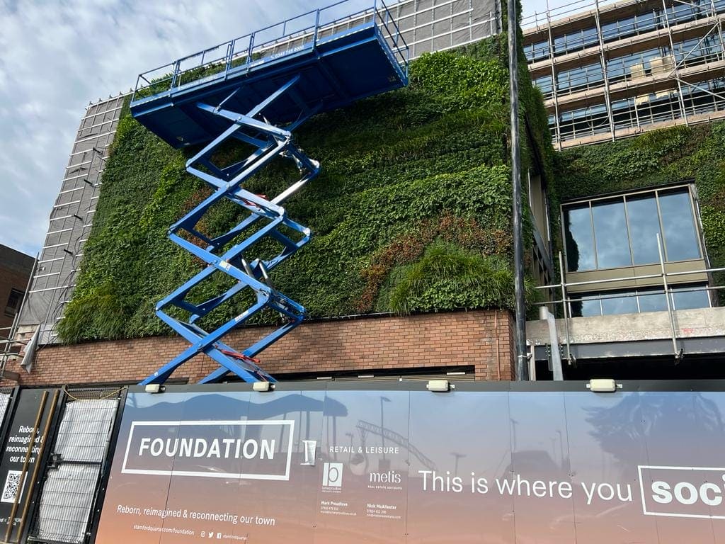 Foundation HYVERT living wall installation at height