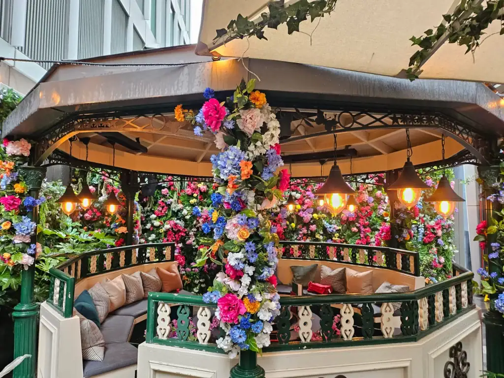 Flight Club custom installation replica flowers by i want plants
