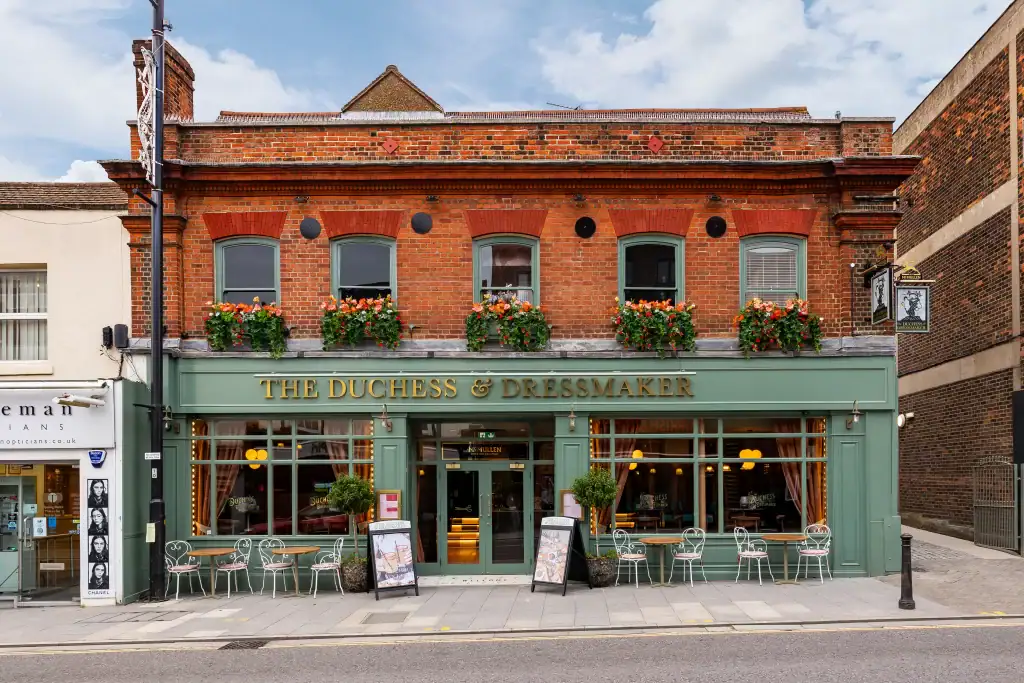 McMullen Duchess & Dressmaker Exterior